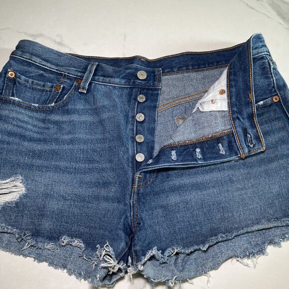Levi's 501 Original Fit High Rise Women's Shorts Size 32 Distressed Button Fly - Picture 2 of 12